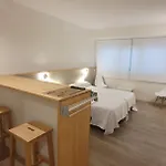 Costa Da Morte מלון דירות 4*